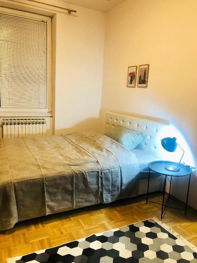 Cozy One-Bedroom Apartment Szarajevó Kültér fotó
